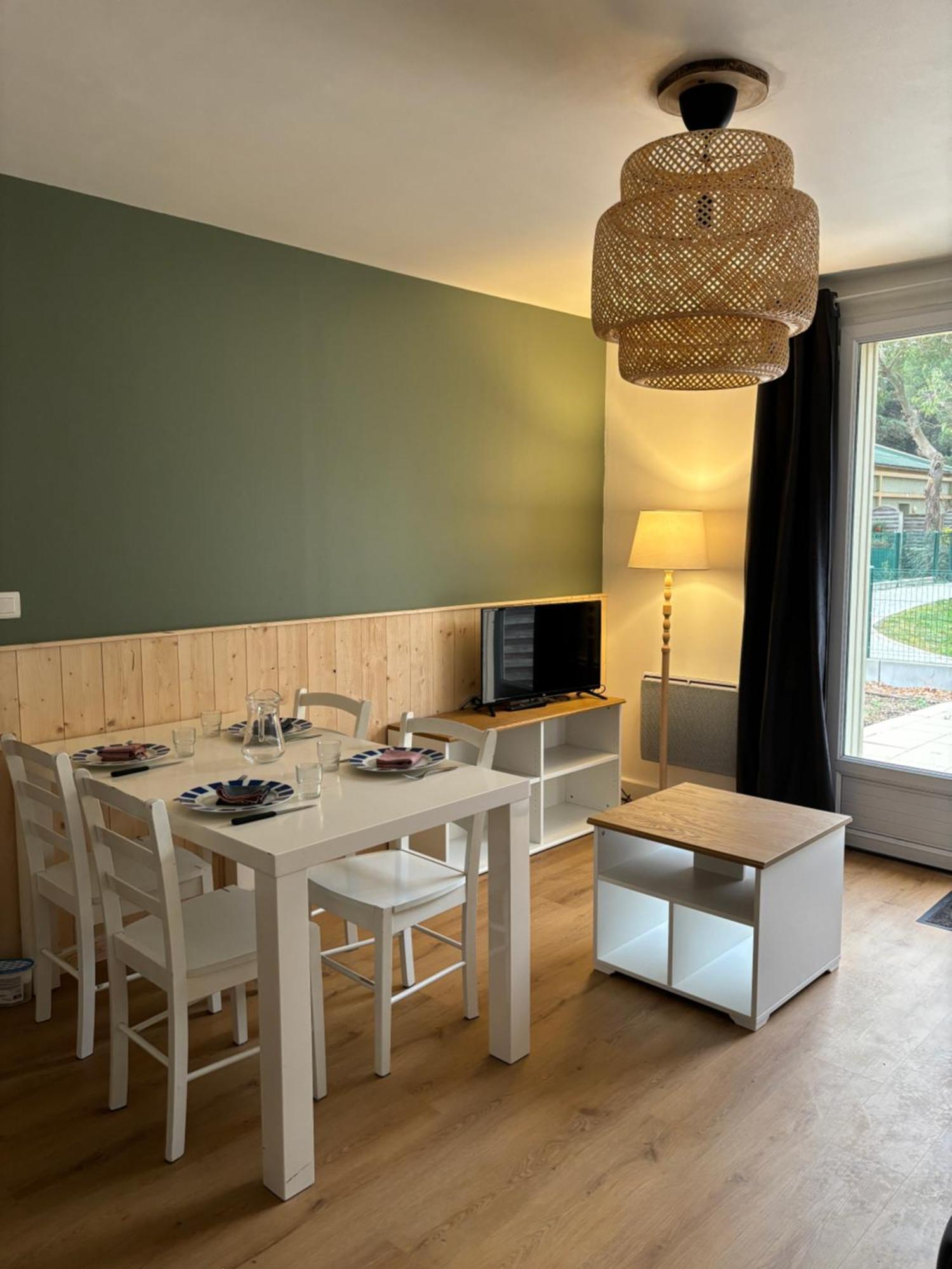 Cottages Des Pins سا يْليرْ دو ري المظهر الخارجي الصورة